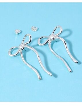 Catbird Dorothy Silver Bow Drop Earrings
